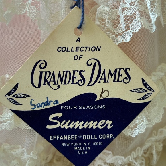 Effanbee Grand Dames Summer 12” Doll - Picture 11 of 11